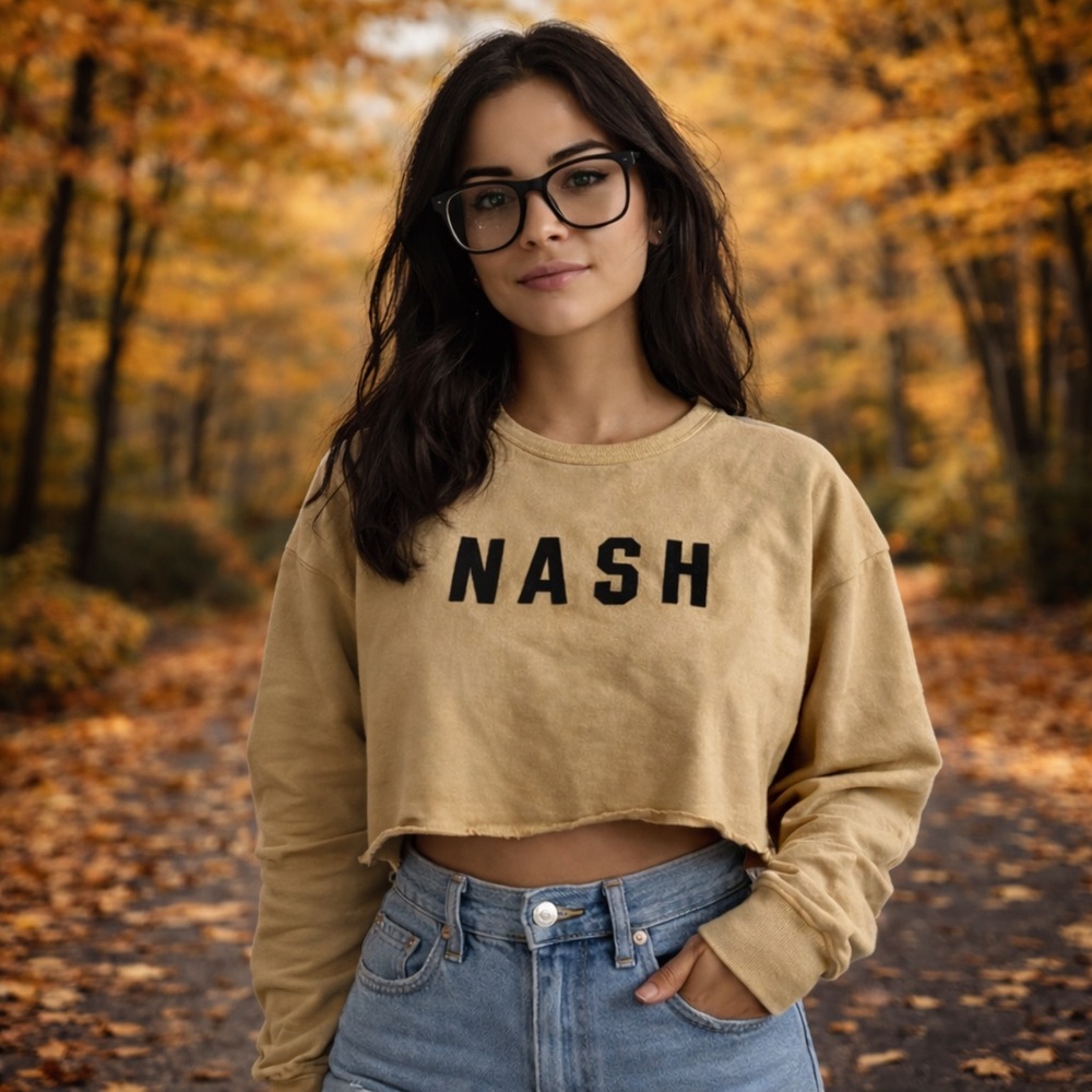 Nash‎ Women's Cropped Sweatshirt Long Sleeve Light Brown Medium